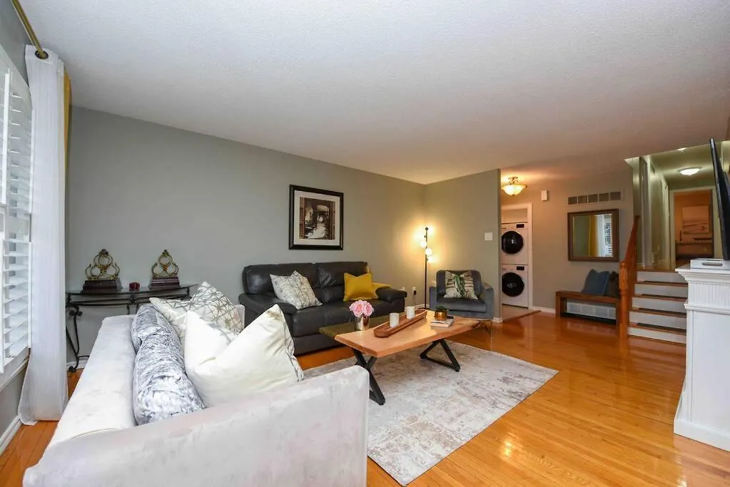 Bright & Cozy 4Br Home For Your Family Stay With Optional Pool Access