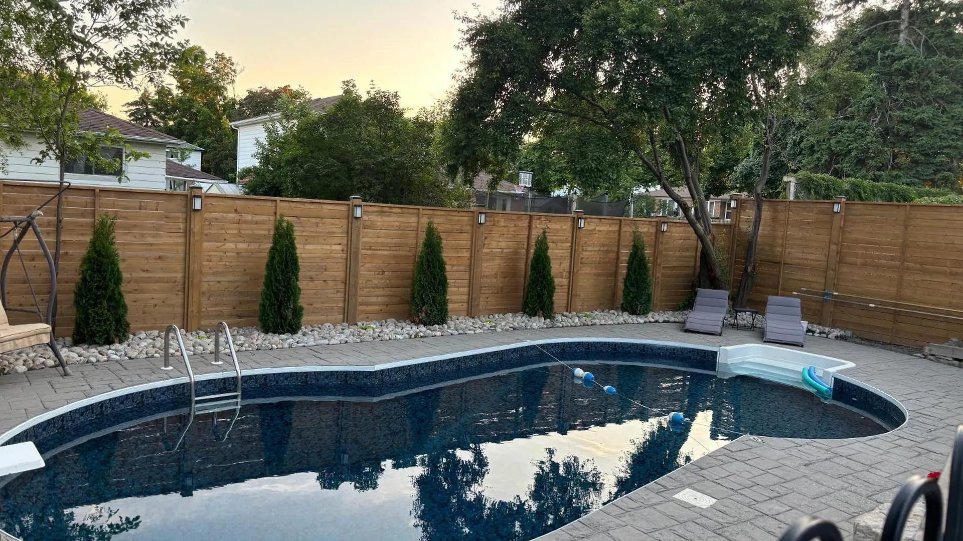 Holiday home Bright & Cozy 4Br Home For Your Family Stay With Optional Pool Access Canada